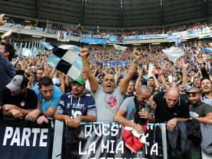 Tifosi partenopei nel settore ospiti dello Juventus Stadium